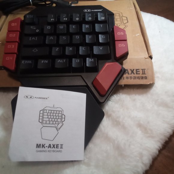 MageGee One Handed Professional Gaming Keyboard B3 0131 - Picture 5 of 5